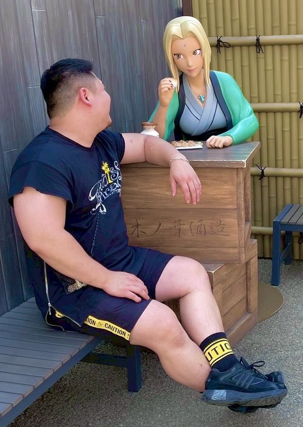 ズボン破けた😉💦