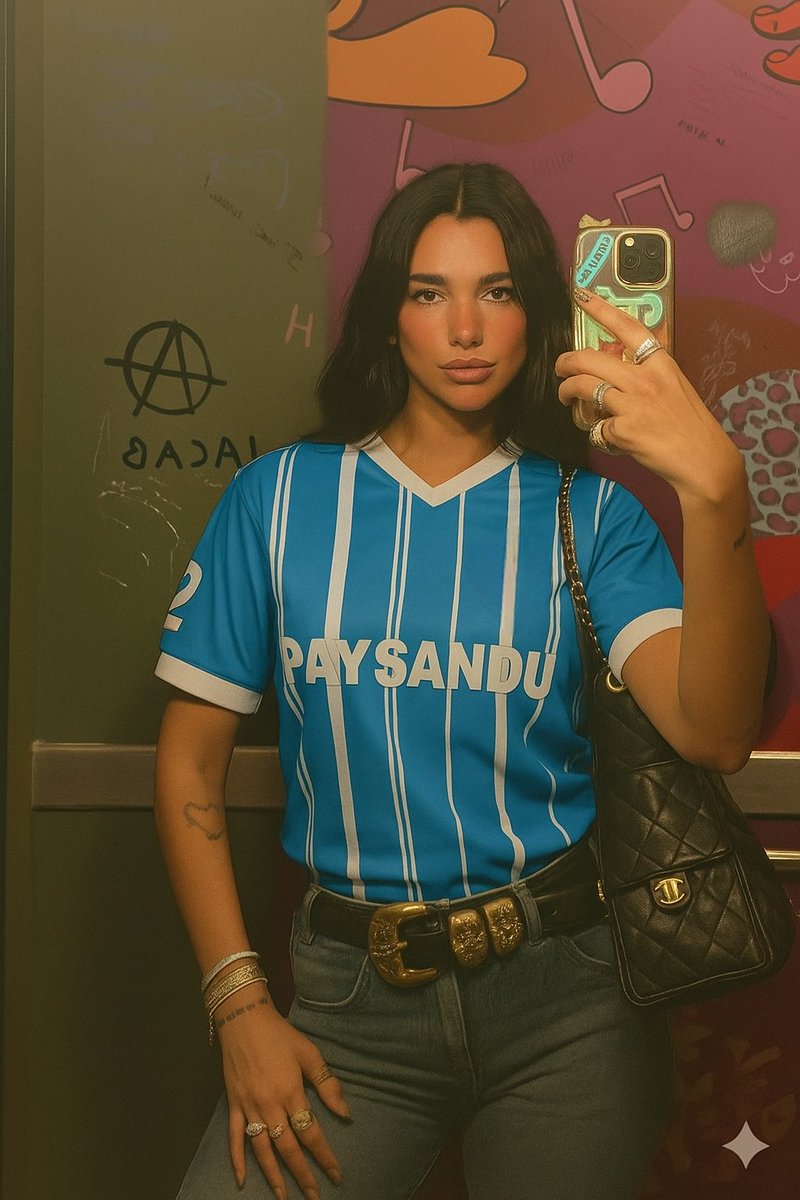 Pra quem ainda não sabe, essa é a imagem verdadeira.