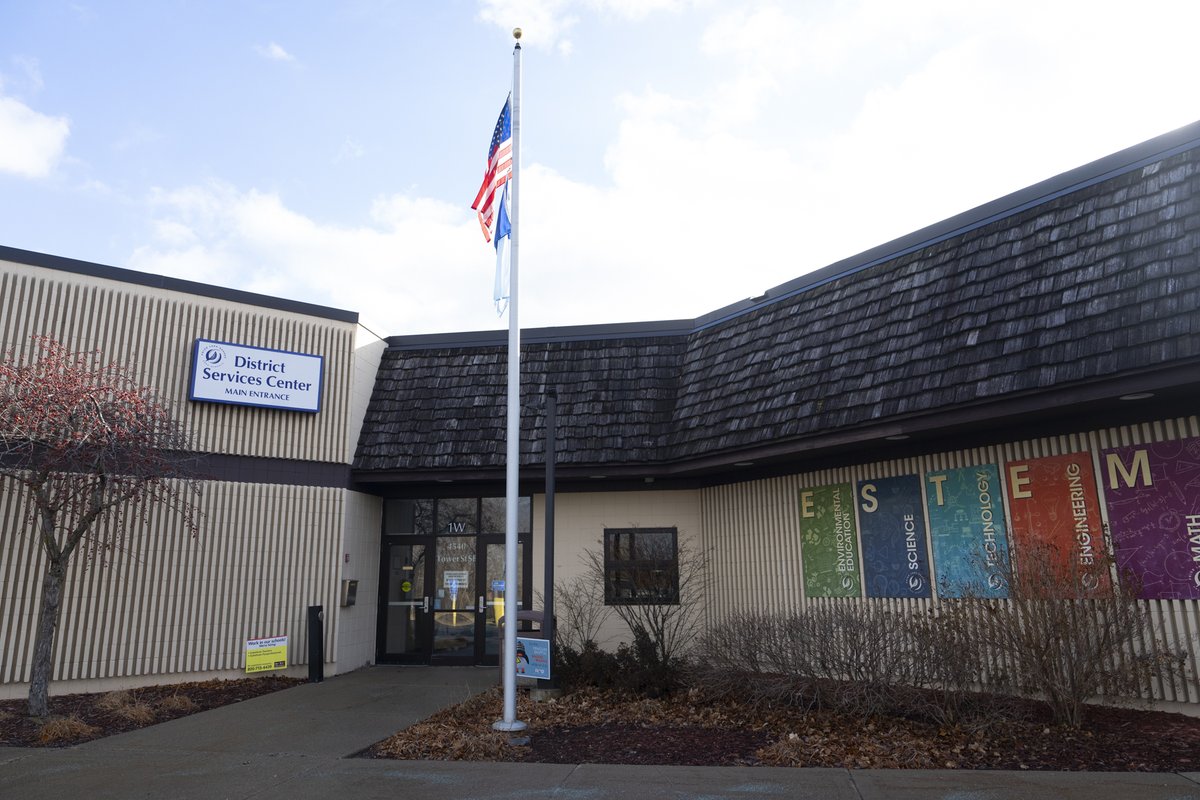 “The school district doesn’t have a right to approve or disapprove of her private speech as a citizen,” Seaton said of Zahn’s case.

Read more about our new case in this Sahan Journal feature. sahanjournal.com/immigration/pr…