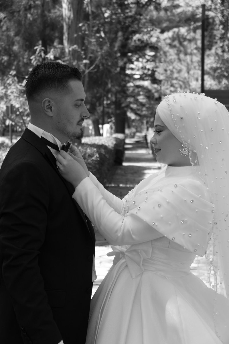 Asıl mutluluk yerin dibinde de olsan,en tepede de olsan yanında sana daima aşkla bakacak o iki çift gözdür