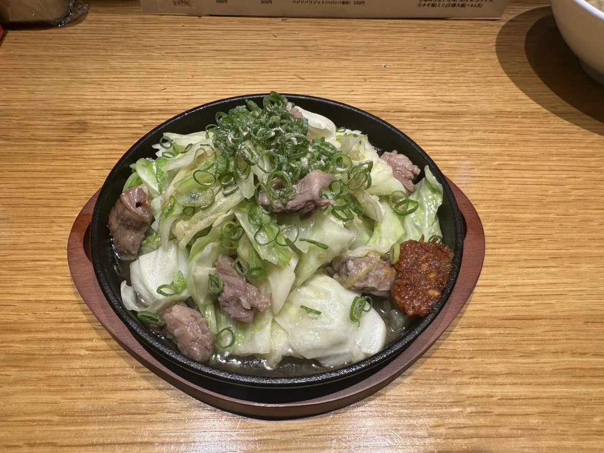 miyachihi's tweet photo. 豚骨ラーメンそらのいろ
西葛西店は、9／6オープン予定です。

麹町本舗とは少しメニューを変えて、
ベースの豚骨ラーメンは同じものですが、
もう一つの看板メニュー「特製スタミナラーメン」を提供します。

福岡に住んでいた人や、旅行した人はご存じだと思いますが、
あのスタミナ鉄板をアレンジしたものが具として乗ります！

マイルドで臭みのない豚骨ラーメンととてもマッチします！
ぜひご賞味くださいね！

よろしくお願いします。

拡散希望