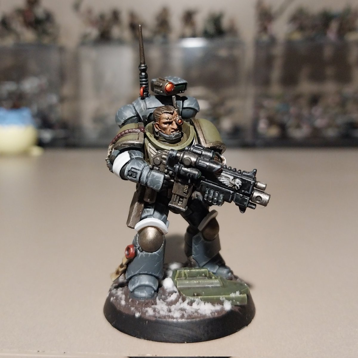 The Phobos kit has a variety of parts that are useful for customizing other Space Marine units with technical components with optic arrays, comms devices etc, which I frequently use for my custom Iron Hands successors

#WarhammerCommunity #warhammer40k #spacemarine