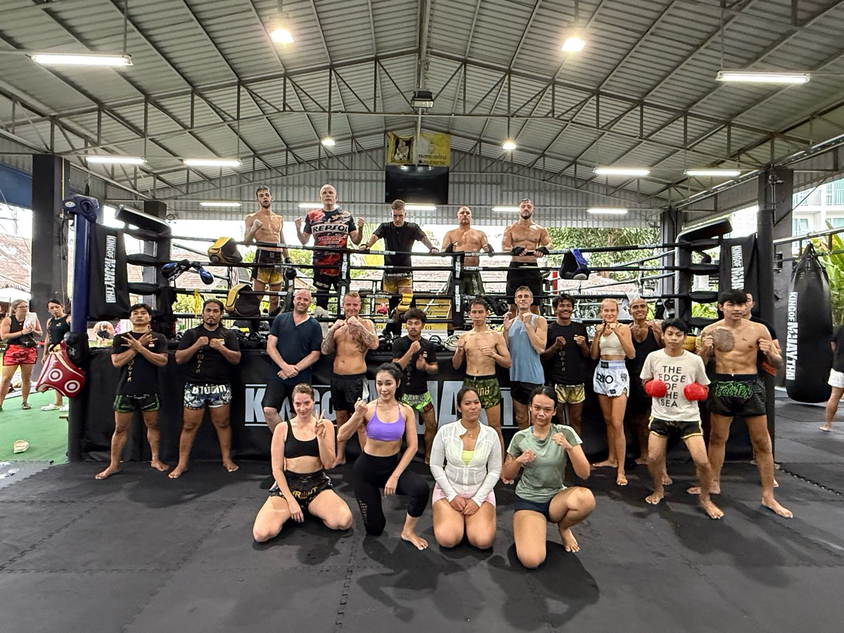 kmtgym's tweet image. Morning and afternoon group class 
September 3,2025 
#muaythai #muaythaitraining #nakmuay