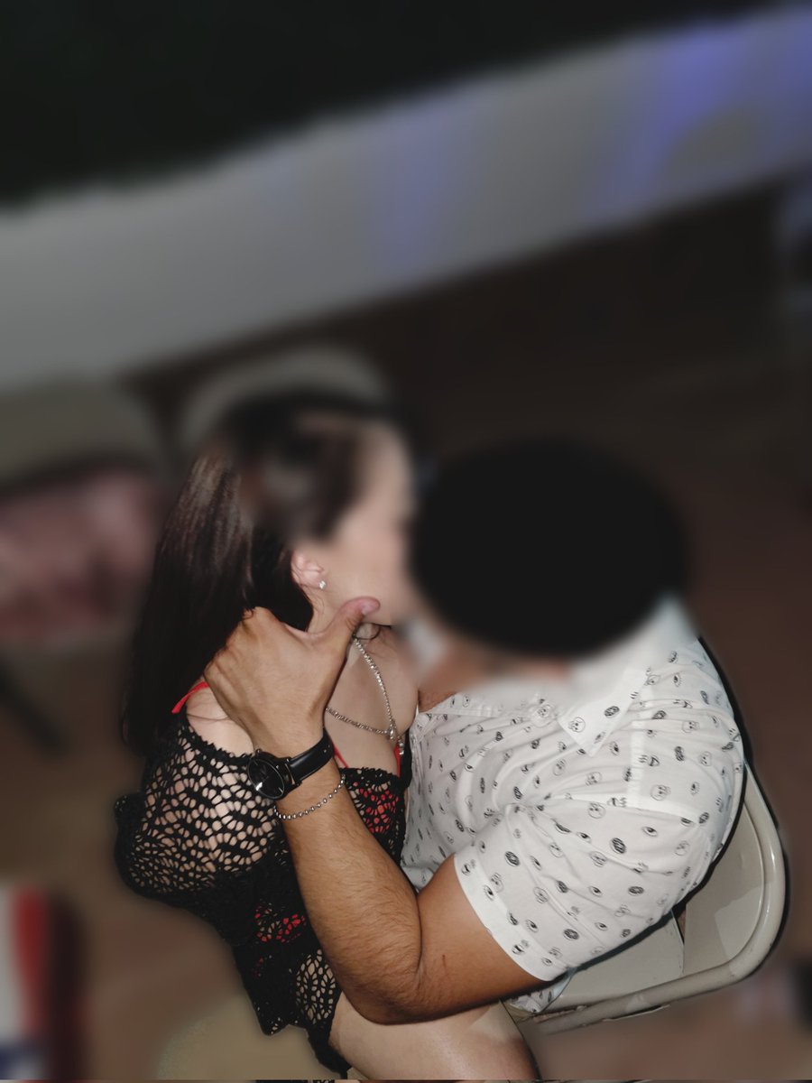 Todo empezó con unos ricos besos🤤😈
Que dejaron súper prendida a <a href="/Michdamn/">Michelle</a> <a href="/Jess33evva27/">Jess y evva pareja cd juarez chih.</a> solo prendió el boiler y no se metió a bañar🫣🥹 después de esos besos Mich estaba super húmeda🤤
RT si quieren ver que MAS paso😈🔥