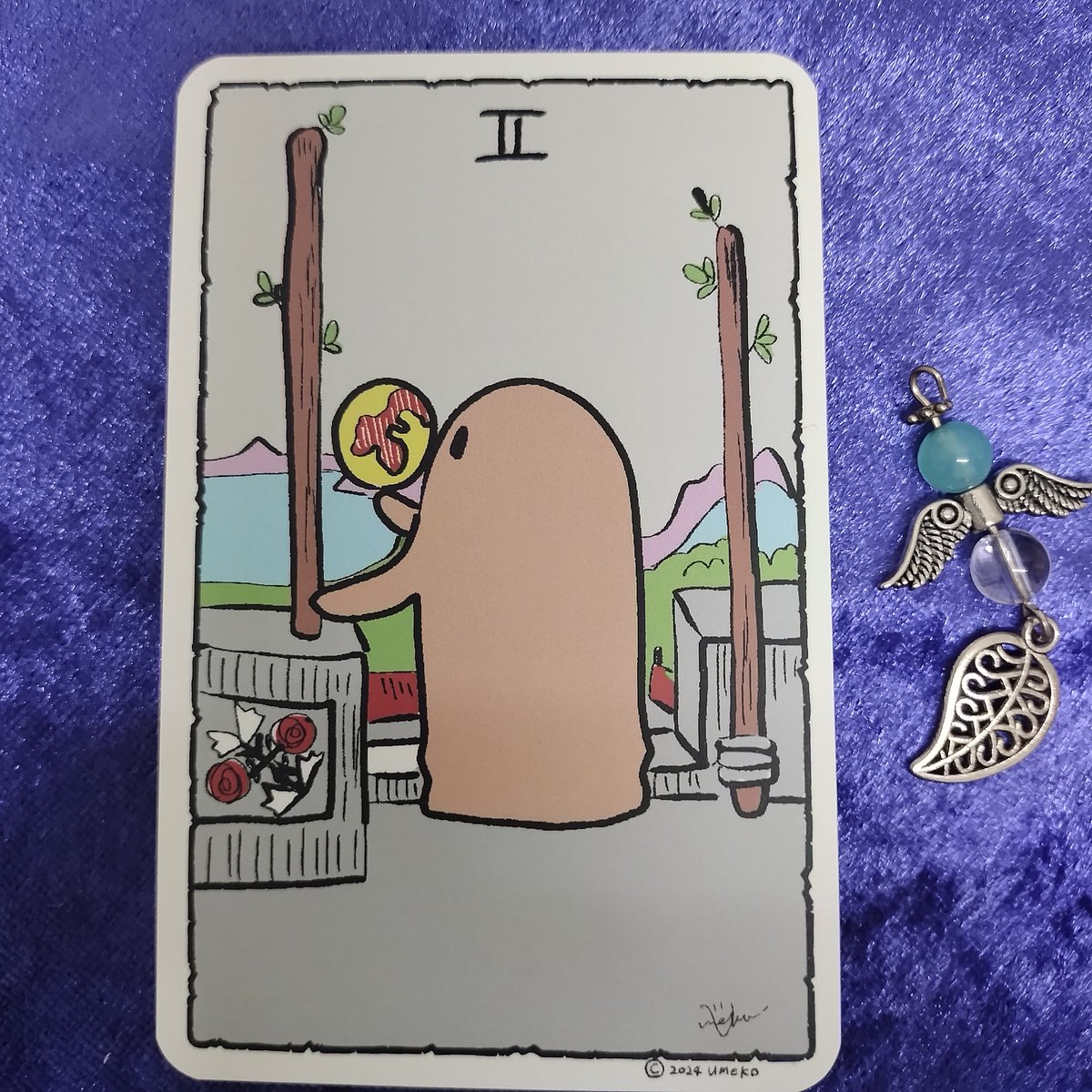 最後に占っていただきました。毎回講座等で膨大な占い論を一方的に聞くのですが、今回はオーダーメイドでミグさんが話したいことを一方的に話させてもらいました✨️
話して気づいた己の成長と数々の占い師様との素敵な出会い。
事前に引いたカードはワンド2
未来のビジョンが見えてきたハニ