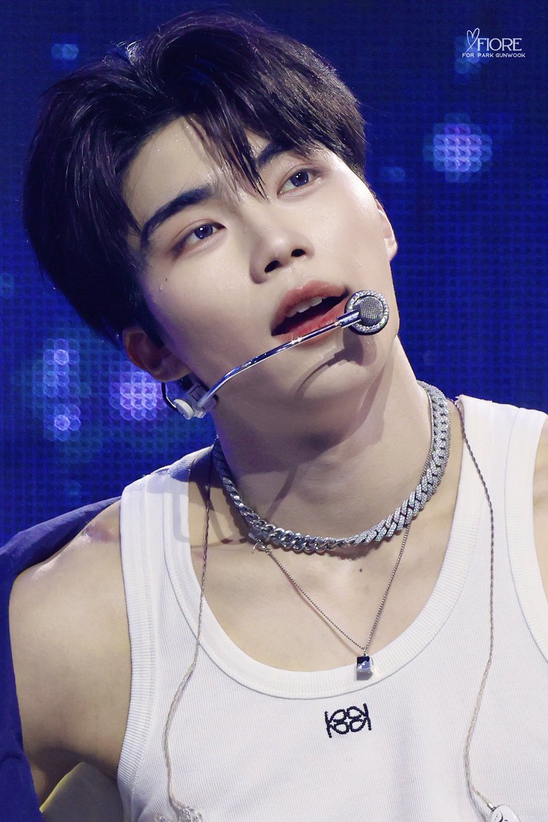 250901 SHOWCASE 

#박건욱 #パクゴヌク #PARKGUNWOOK #朴乾旭 #ZB1    #ZEROBASEONE    #제로베이스원    #제베원