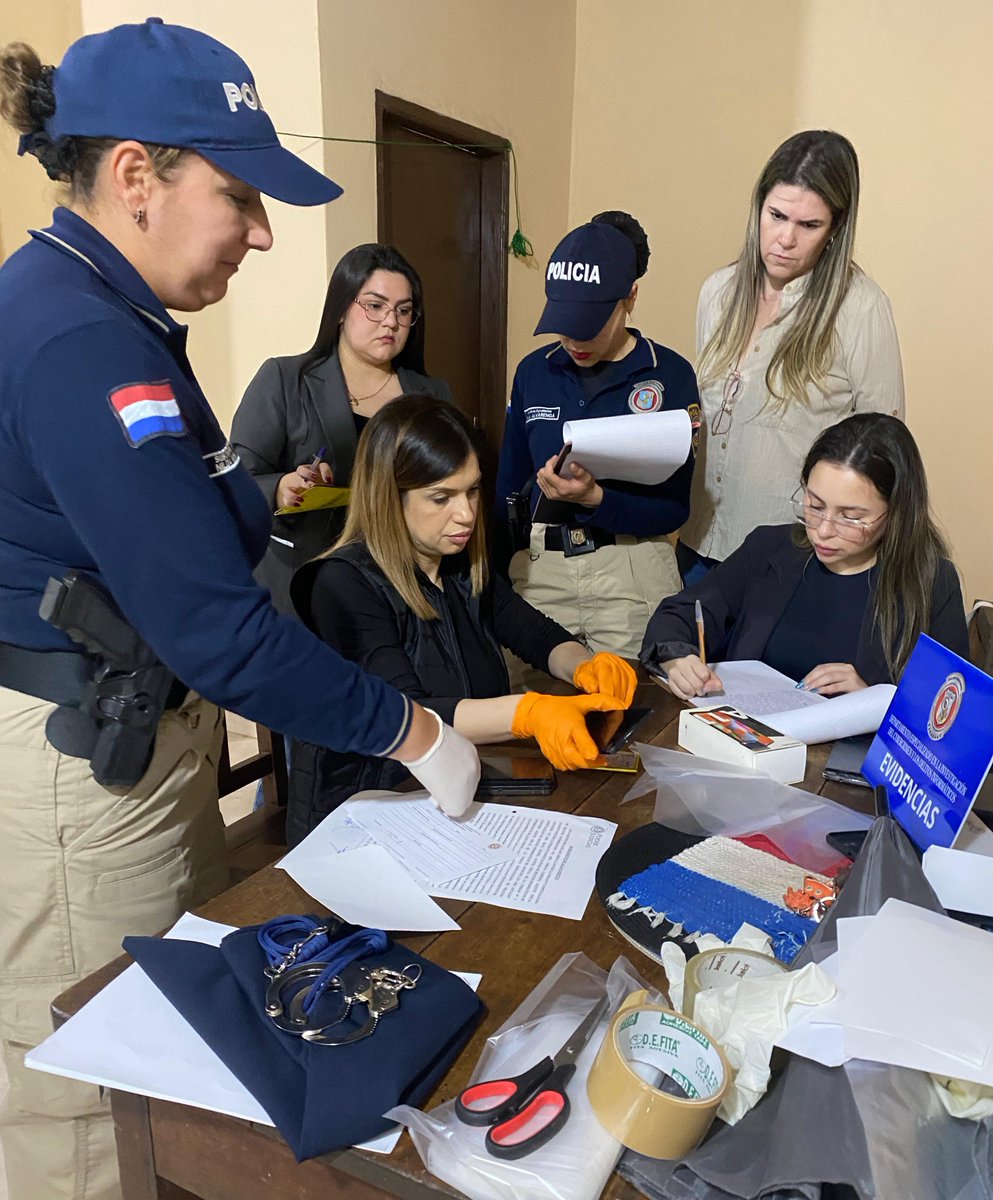 Operación “Aliados por la Infancia V”: detención de sospechosos e incautación de evidencias de ciberabuso sexual infantil
ministeriopublico.gov.py/nota/operacion…