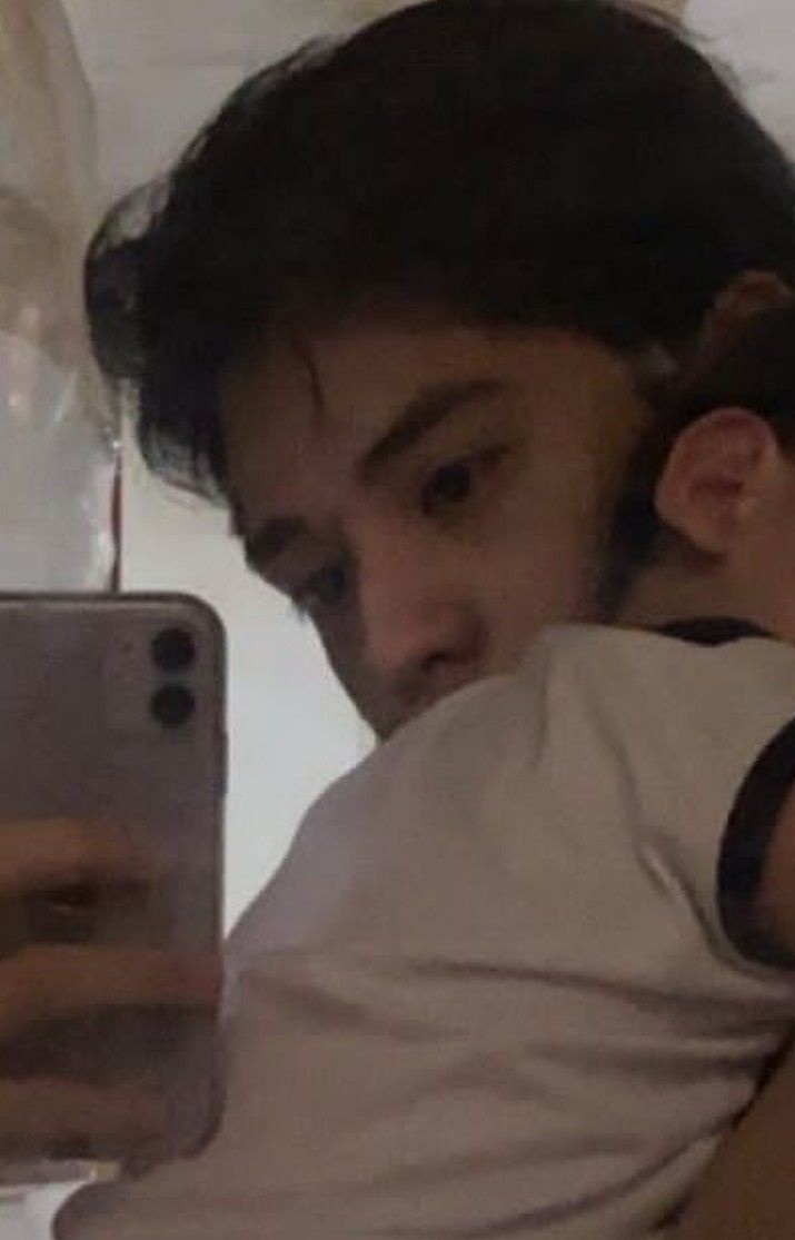 Tinggal masuk KK nya Mamih Jen sama Papih Juno aja sih. Udah 2 hari nih, makan tinggal nyuap, tidur tinggal merem, jajan tinggal minta hehe 😎😎

- Afif