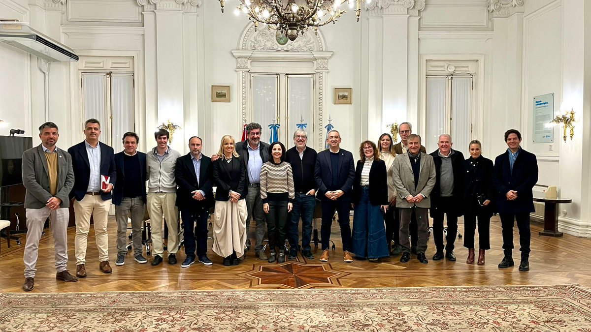 Reunión del Foro de la Vivienda y presentación de Fin Habitat cocir.org.ar/?m=novedadesde…