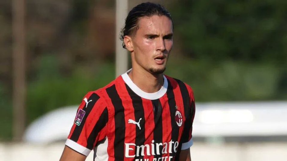 🌖 | AIK had approached AC Milan to try to sign the young talent Demirel Hodžić.

Milan rejected the approach and decided to keep him at Milan Futuro because they consider him a potential player for Serie A in the future.

<a href="/NicoSchira/">Nicolò Schira</a> 🇸🇪