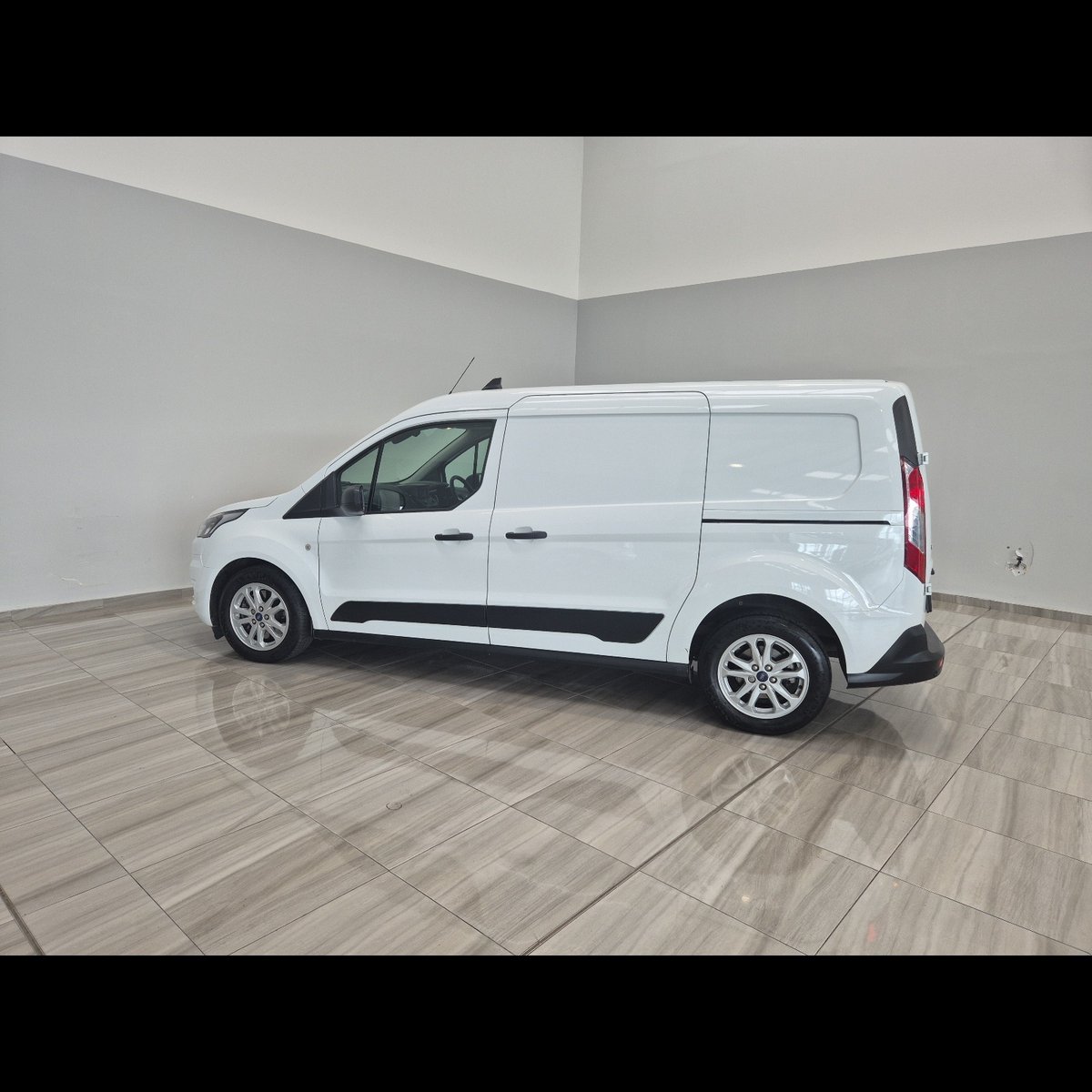 mafinlay's tweet photo. ⚡️ Powerful &amp; Practical! The Ford Transit Connect TREND 1.5 Diesel with 120 BHP
✅ €23,950 (No Vat)
✅ Air Con &amp; Heated Screen
✅ Alloy Wheels
View our full range of Connects online now:
https://t.co/urqSpu1z4N
Call our team: 045-431725
#Ford #TransitConnect #VanSale #Ireland https://t.co/drVhOd6Irh