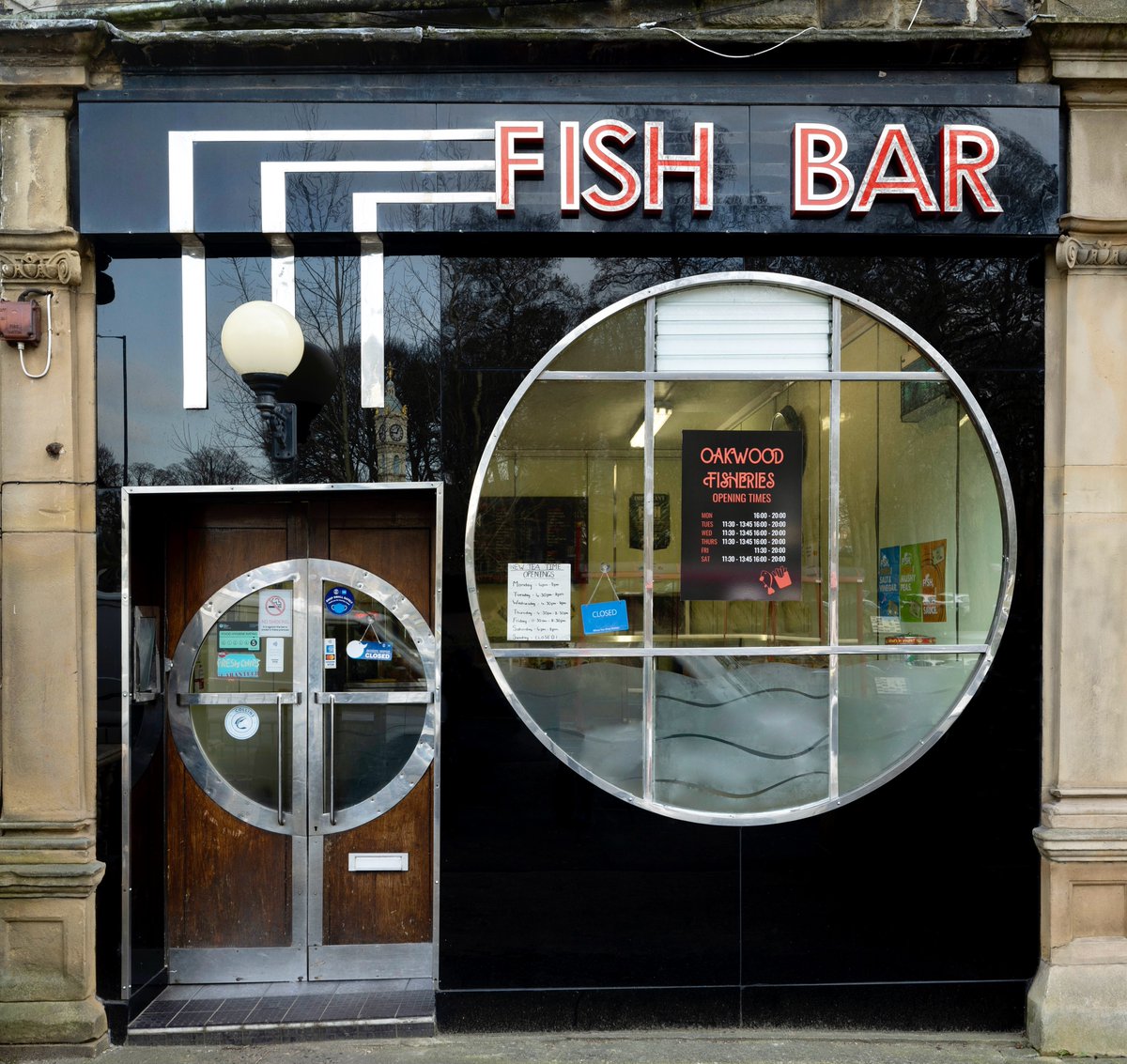 🐟 Concerning news has reached us that the most architecturally distinguished fish and chip shop in the country, Oakwood Fisheries in Leeds, closed in July 2025 after 85 years, with owner Steven Webster citing ‘circumstances beyond his control’.

Opened in the 1938, the fish bar