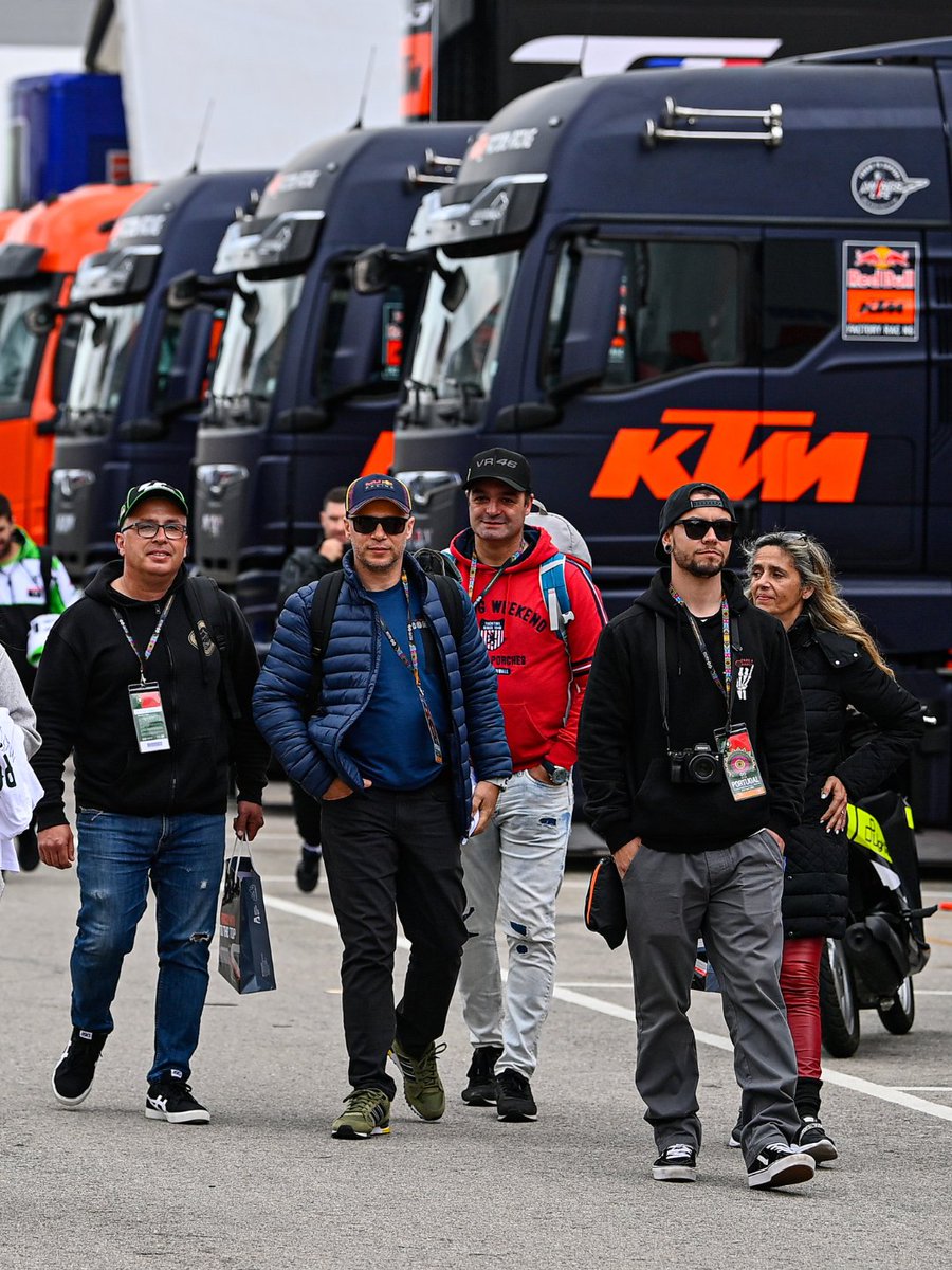 Fancy seeing the inner workings of the Portimão <a href="/MotoGP/">MotoGP™🏁</a> paddock at Round 21 of the 2025 World Championship? 🇵🇹

Don't miss out, buy your tickets! 🔗 bit.ly/3HZ6Chd

#TwoWheelsforLife #MotoGP #motorcyclessavelives