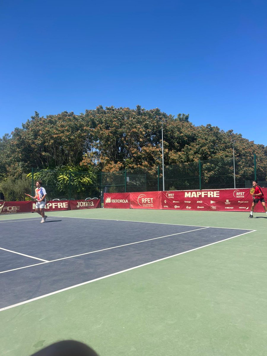 FedExtTenis's tweet image. La selección extremeña infantil masculina se queda muy cerca de las semifinales del Campeonato de España Infantil por CC.AA. al caer derrotada ante Andalucía 2 partidos a 1, antes, Javier Navarrete había derrotado al Campeón de España. @jovendeportEXT