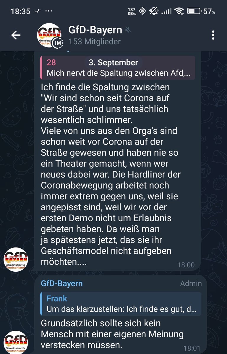 Kann es sein, dass die Unterwanderung der Corona-Proteste eventuell gar keinevwar und die Orgas schon vorher rechts(extrem) waren? 🤔

Aber rechtsextremistische Zeichen bitte nicht zeigen?

#Heuchler #gfd #bayern