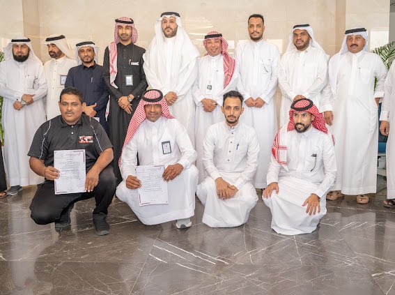 albayan__news's tweet photo. جمعية روح الصحية لمرضى الأورام توقع شراكات استراتيجية مع صحيفة البيان وعدة جهات إعلامية وصحية وثقافية ، بحضور مساعد مدير عام فرع وزارة الصحة بجازان لتعزيز الاستثمار الصحي والمجتمعي.

#روح_الصحية #شراكات #صحة_جازان

تغطية | 
عدنان الصافي 
مالك ابوعلوان
محمد ابو بكر 
يحيى الجابري 
جود هوداني 
نوال السبعي 
سليمان الودعاني 
حسن القيسي
