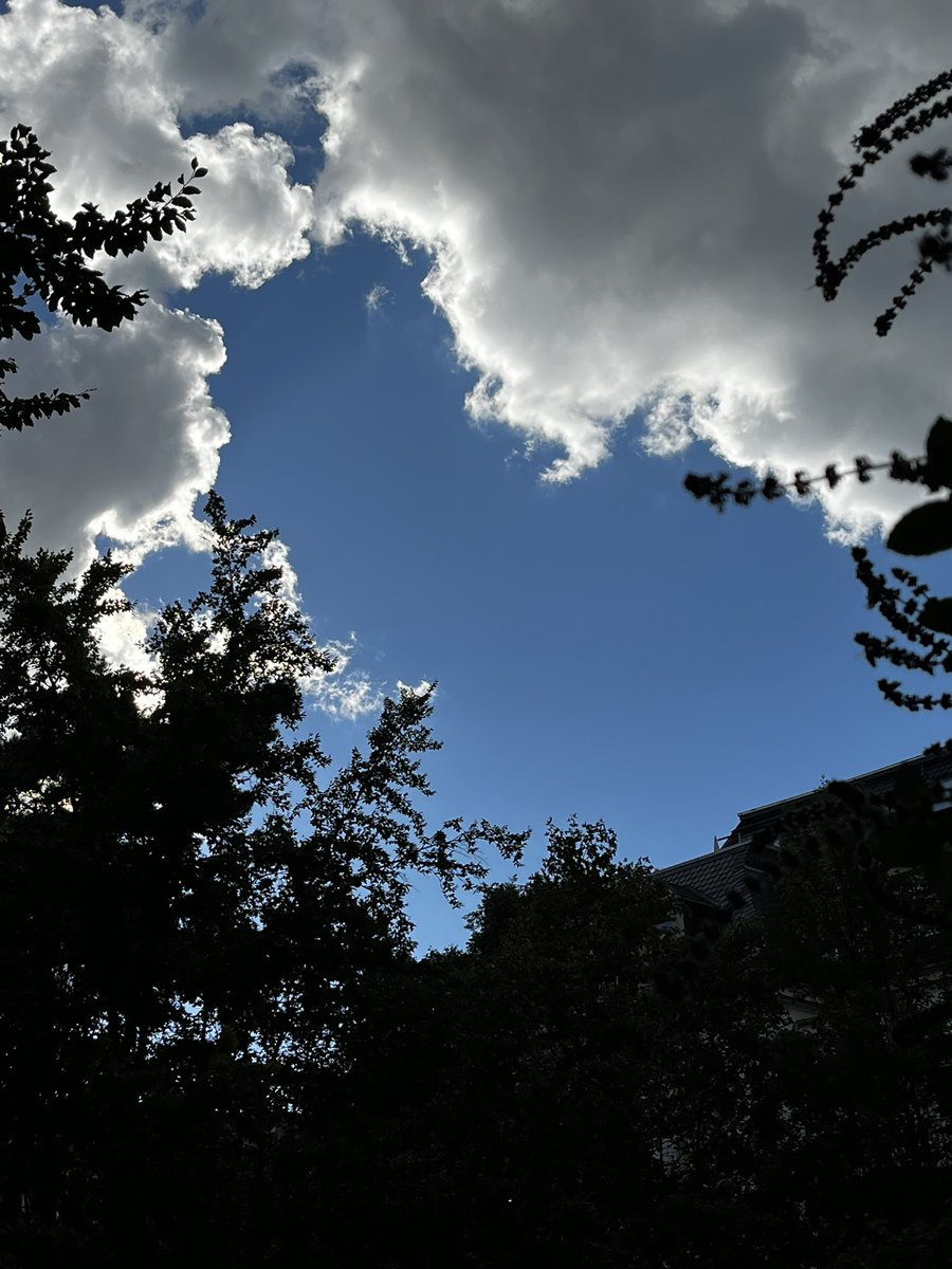 Wolken ☁️ #clouds #spätsommertag #septemberwetter