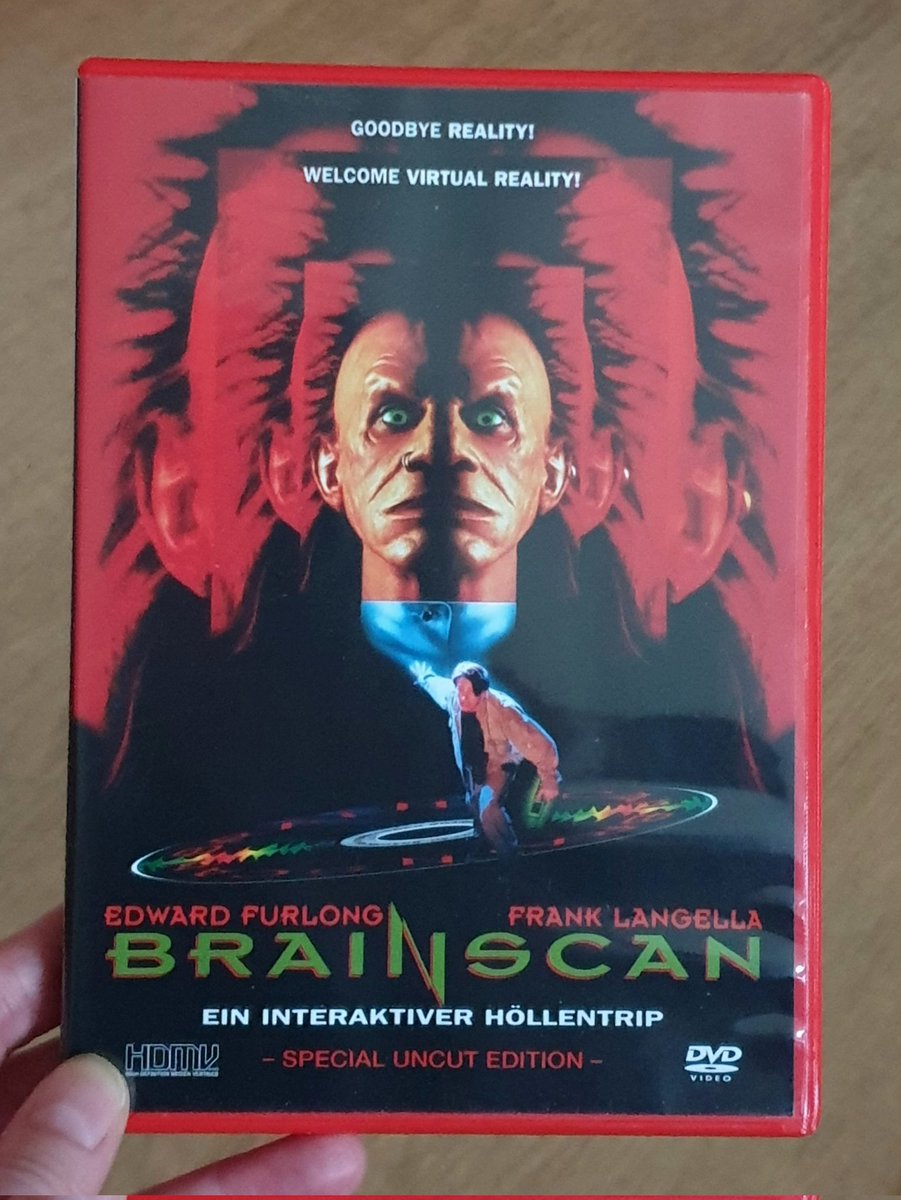 TanjaStrutzl's tweet image. A fantastic and freaky horror / sci-fi / thriller masterpiece from 1994, #Brainscan directed by #JohnFlynn.