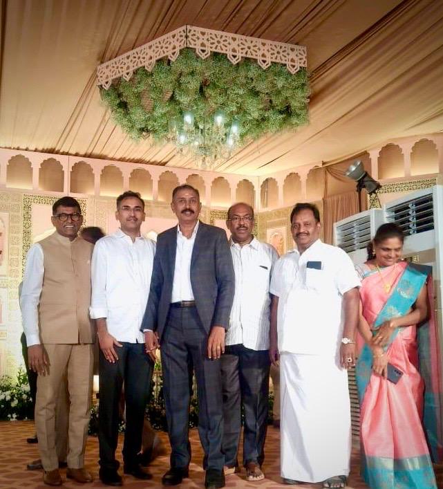 arunrajkg's tweet image. NTC குழுமத்தின் சேர்மன் திரு. சந்திரமோகன் அவர்களது மகள் திருநிறைச் செல்வி C. சக்தி ஶ்ரீ, குமாரசாமி பொறியியல் கல்லூரி சேர்மன் திரு. ராமகிருஷ்ணன் அவர்களின் மகன் திருநிறைச் செல்வன் K.R. சரண் குமார் ஆகியோரின் திருமண வரவேற்பு
விழாவில் இன்று கலந்து கொண்டோம்.…