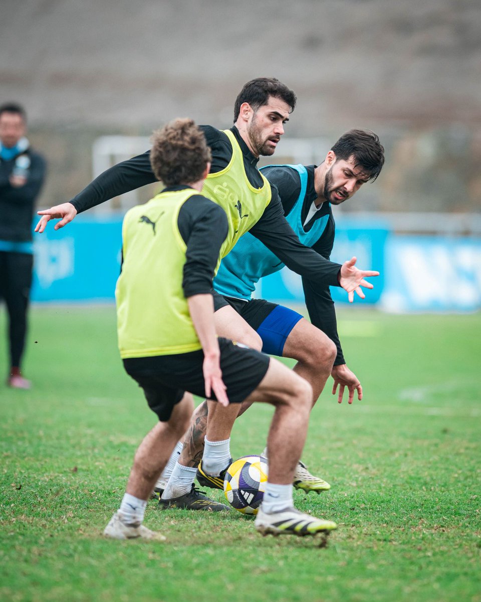 @BarrioSCervecero (@bscervecero) on Twitter photo #BSCInforma 🚨🚨
⚽️ De acuerdo con Carlos Lázaro, Sporting Cristal maneja la opción de realizar un partido amistoso durante el receso por Eliminatorias. Si no es contra un equipo de Liga1, será de manera interna contra sus divisiones menores
📸 : <a href="/ClubSCristal/">Club Sporting Cristal</a> #BSCInforma 🚨🚨
⚽️ De acuerdo con Carlos Lázaro, Sporting Cristal maneja la opción de realizar un partido amistoso durante el receso por Eliminatorias. Si no es contra un equipo de Liga1, será de manera interna contra sus divisiones menores
📸 : <a href="/ClubSCristal/">Club Sporting Cristal</a>
