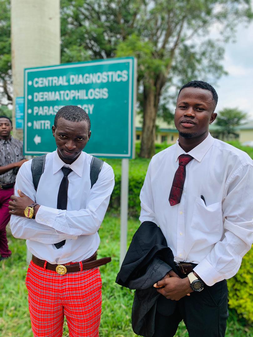 DONE WITH INTERNAL DEFENCE...Make <a href="/Cpnosmall/">Cubanachiefpriest</a> or <a href="/thecheffchi/">ChefChi👩‍🍳</a>  run boys small thin make dem take guide wait for EXAMS 💯💯🤗. #BBNaija10  #JeriqXBet9ja