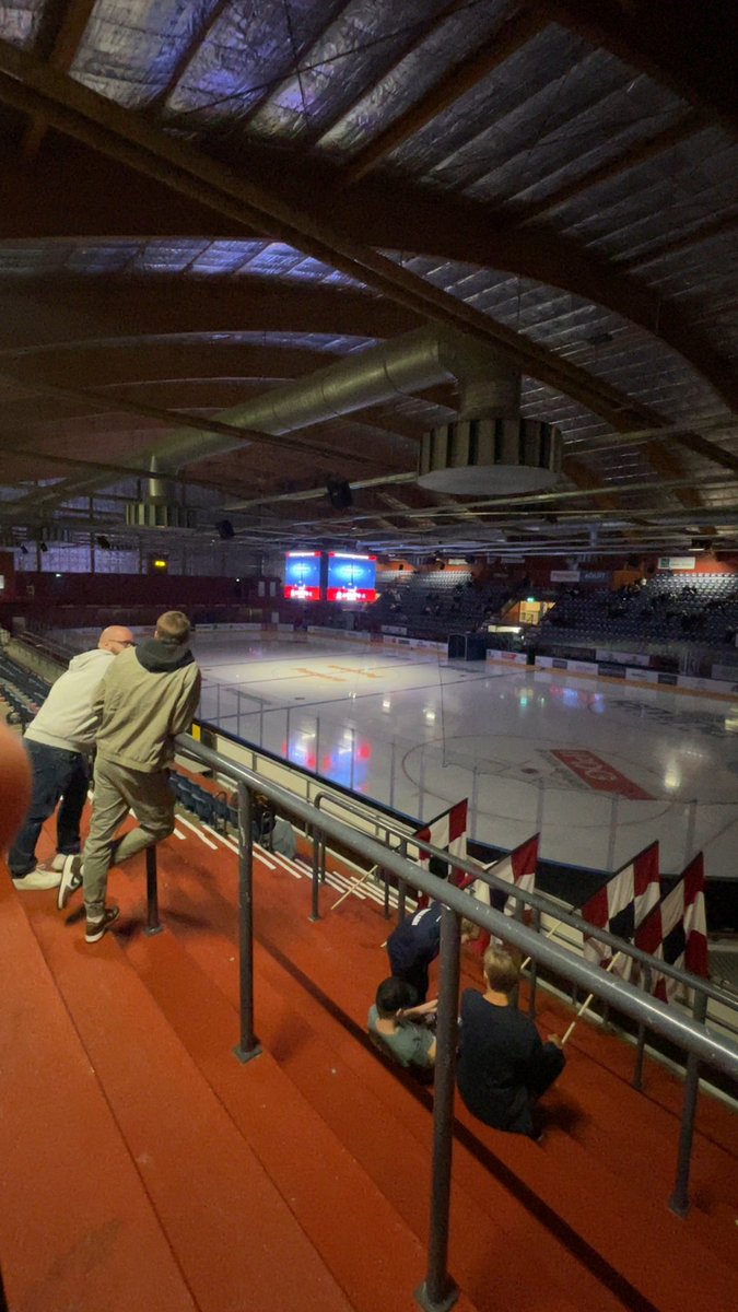 Fina Bhc är tillbaka på isen!

#bhc