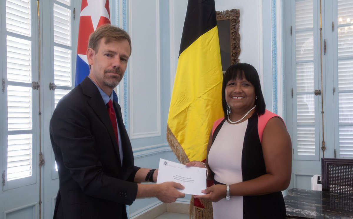 CONAVIL - Empresa de Construcción y Montaje (@conavil_ecm) on Twitter photo Éste martes, la vicecanciller cubana Anayansi Rodríguez Camejo recibió en la sede de la Cancillería de Cuba, las Copias de Estilo del Excmo. Sr. Mathias Kende, Embajador del Reino de Bélgica ante la República de Cuba.
<a href="/Conavil_ECM/">CONAVIL - Empresa de Construcción y Montaje</a> #LatirAvileño #100AñosConFidel #LaLuchaNoHaCesado Éste martes, la vicecanciller cubana Anayansi Rodríguez Camejo recibió en la sede de la Cancillería de Cuba, las Copias de Estilo del Excmo. Sr. Mathias Kende, Embajador del Reino de Bélgica ante la República de Cuba.
<a href="/Conavil_ECM/">CONAVIL - Empresa de Construcción y Montaje</a> #LatirAvileño #100AñosConFidel #LaLuchaNoHaCesado