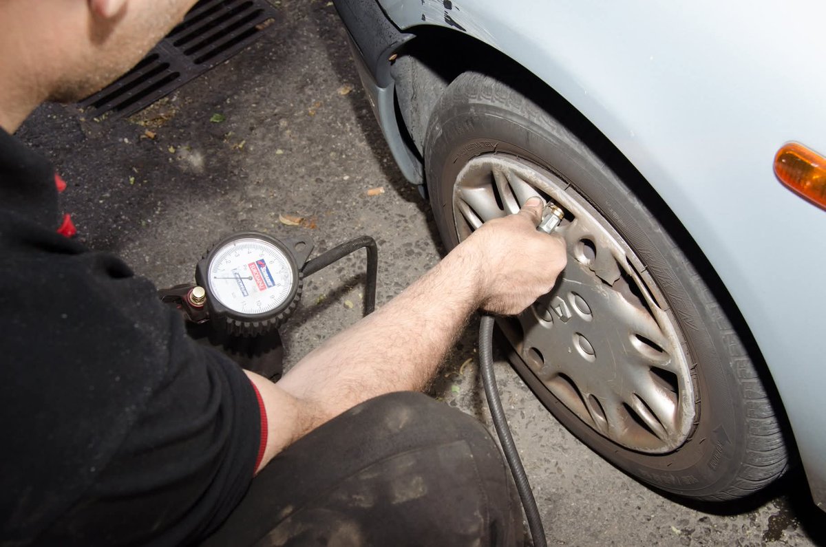 ⁉️ ¿Cada cuánto tiempo revisas la presión de tus #neumáticos? 🤔

¿Y si te decimos que deberías hacerlo al menos una vez al mes? 🚗😯

En este artículo de <a href="/FirstStop_Esp/">First Stop España</a> puedes descubrir los motivos 👉🏻 firststop.es/consejos/neuma…

#Taller #NeumáticosCervantes #AlcaládeHenares