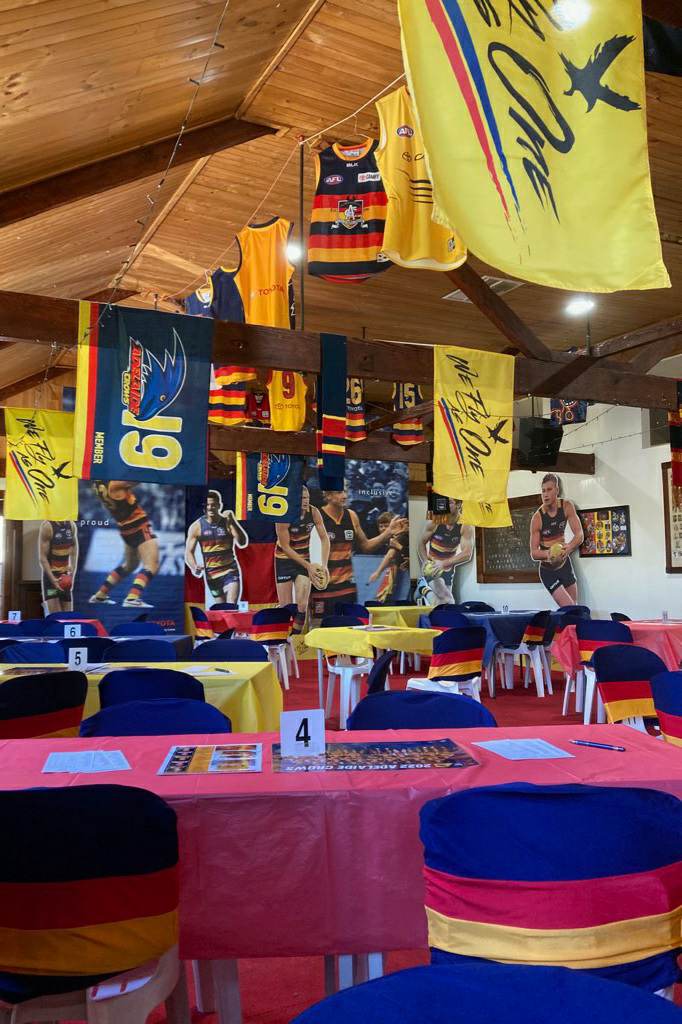 CrowsCentral's tweet image. Crows Fam,
Are you dressed? ❤️💙💛
Are you ready to lose your voice?

Crows Central is OPEN!

Serving-
Burgers!
Hot Dogs!
Toasties!
Chiko Rolls!
Fish &amp;amp; Chips!
Wedges &amp;amp; Chips!

The Bar is serving drinks!

All supporters welcome.
Look for the YELLOW Banner.
#AflCrowsPies #AFLFinals