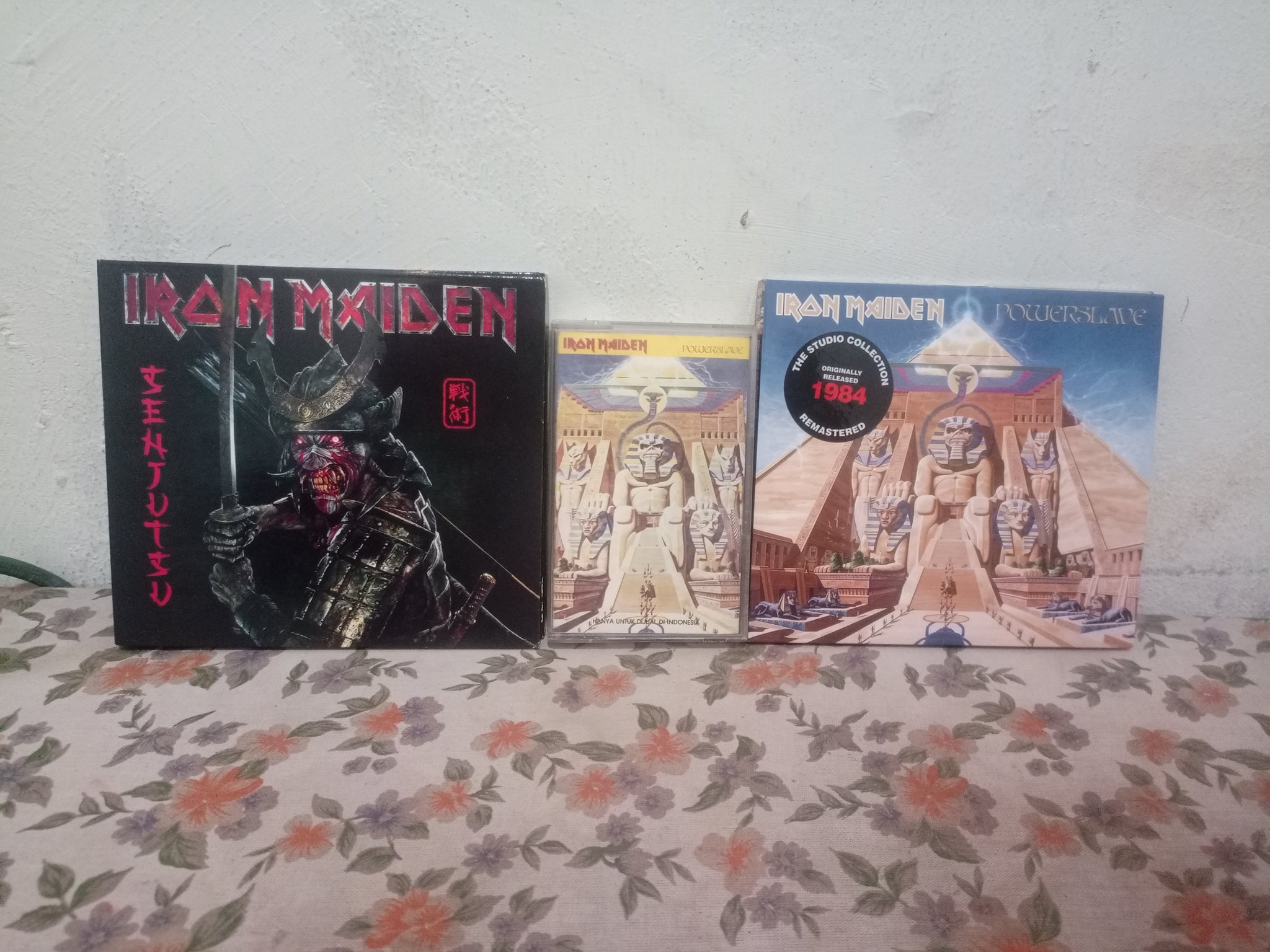 Iron Maiden Powerslave サイン入りCD IRON MAIDEN POWERSLAVE CD Signed by Artists (ADRIAN SMITH