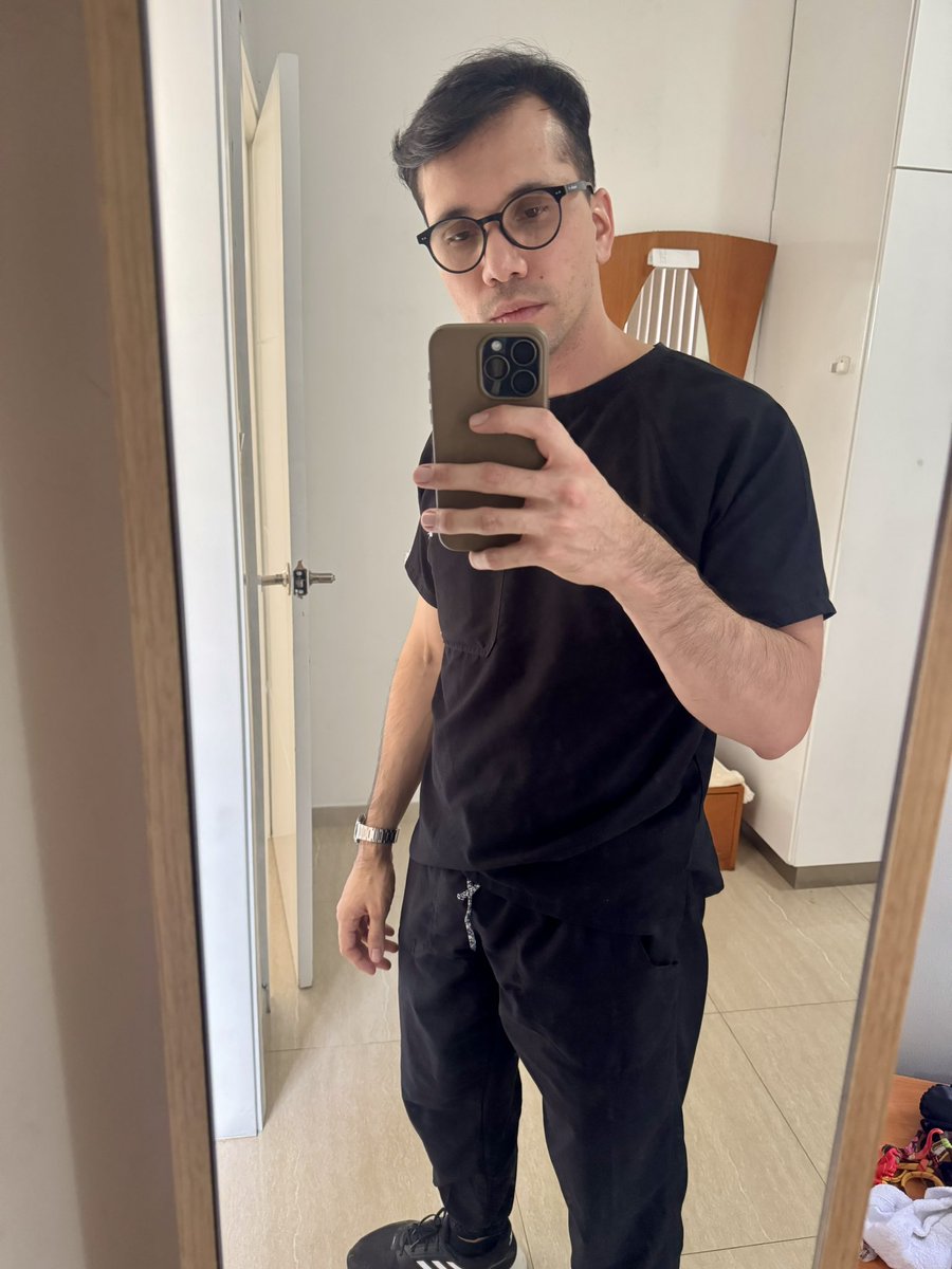 oscarantone's tweet image. Hasta lo pensaría… 🤔