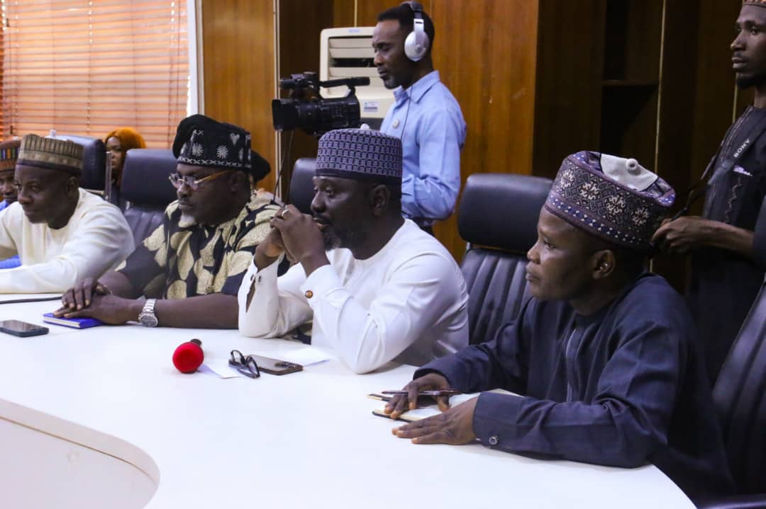 ARCN ES, Dr. Dabban, pledges support to the Deaf Women Farmers Initiative (DWFI). 
The partnership aims to empower deaf women in agriculture and boost food security. 
A great step for inclusion in the sector! 
#ARCN #DWFI #FoodSecurity #Inclusivity #Nigeria