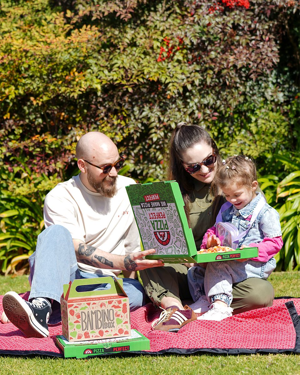 PizzaPerfectza's tweet image. Summer smells like a box of #PizzaPerfect  ☀️🍕

Gather your family, grab a box, and enjoy sunny moments together!

#WeMakePizzaPerfect #PizzaDelivery #PizzaLovers #PizzaPerfectApp #OrderIn #PizzaMoments #FamilyFunDay