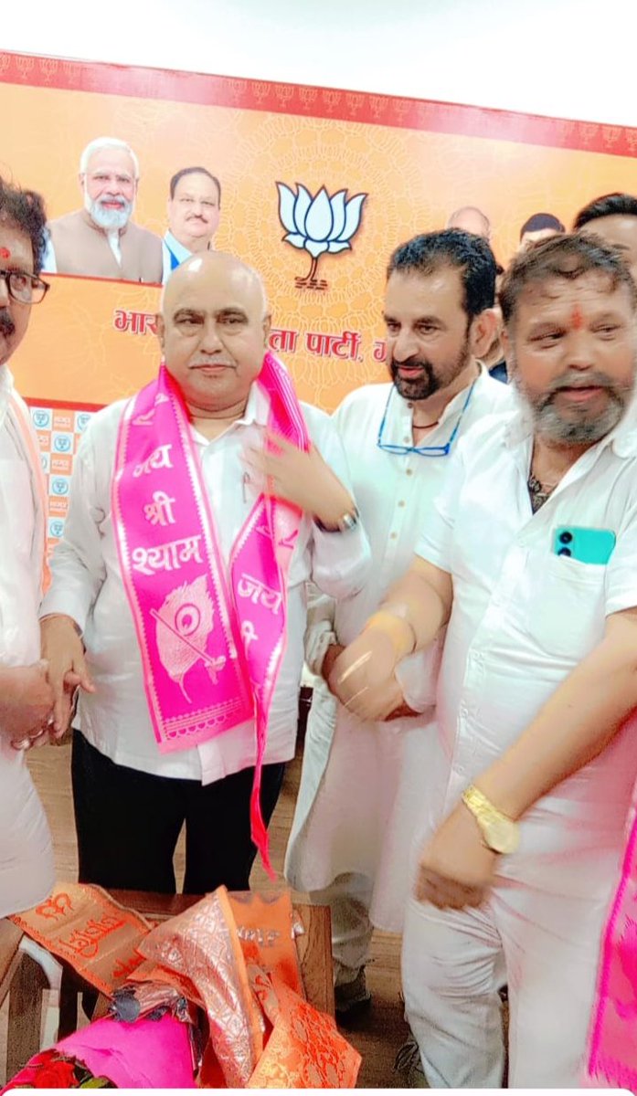 JainMahabali's tweet photo. भाजपा प्रदेश अध्यक्ष श्री हेमंत जी खंडेलवाल को जन्मदिन की हार्दिक बधाई शुभ कामनाएं https://t.co/QFm8jmu4WT