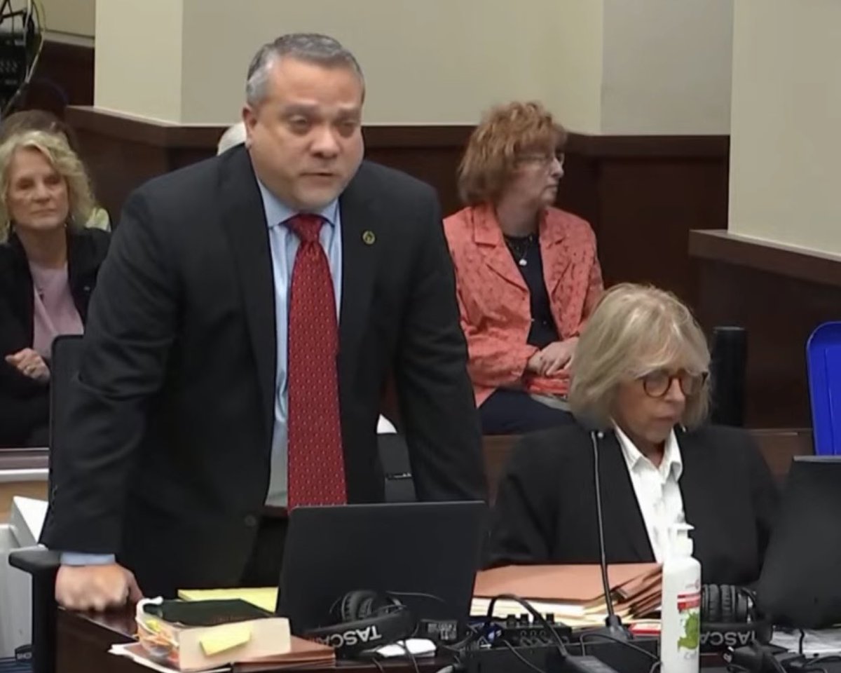 cmleggette's tweet image. With how much money #DonnaAdelson has, I’m surprised she chose to order her two attorneys from Temu…

#TheseTwo #Wow #DonnaAdelsonTrial #WendiAdelson #JusticeForDanMarkel