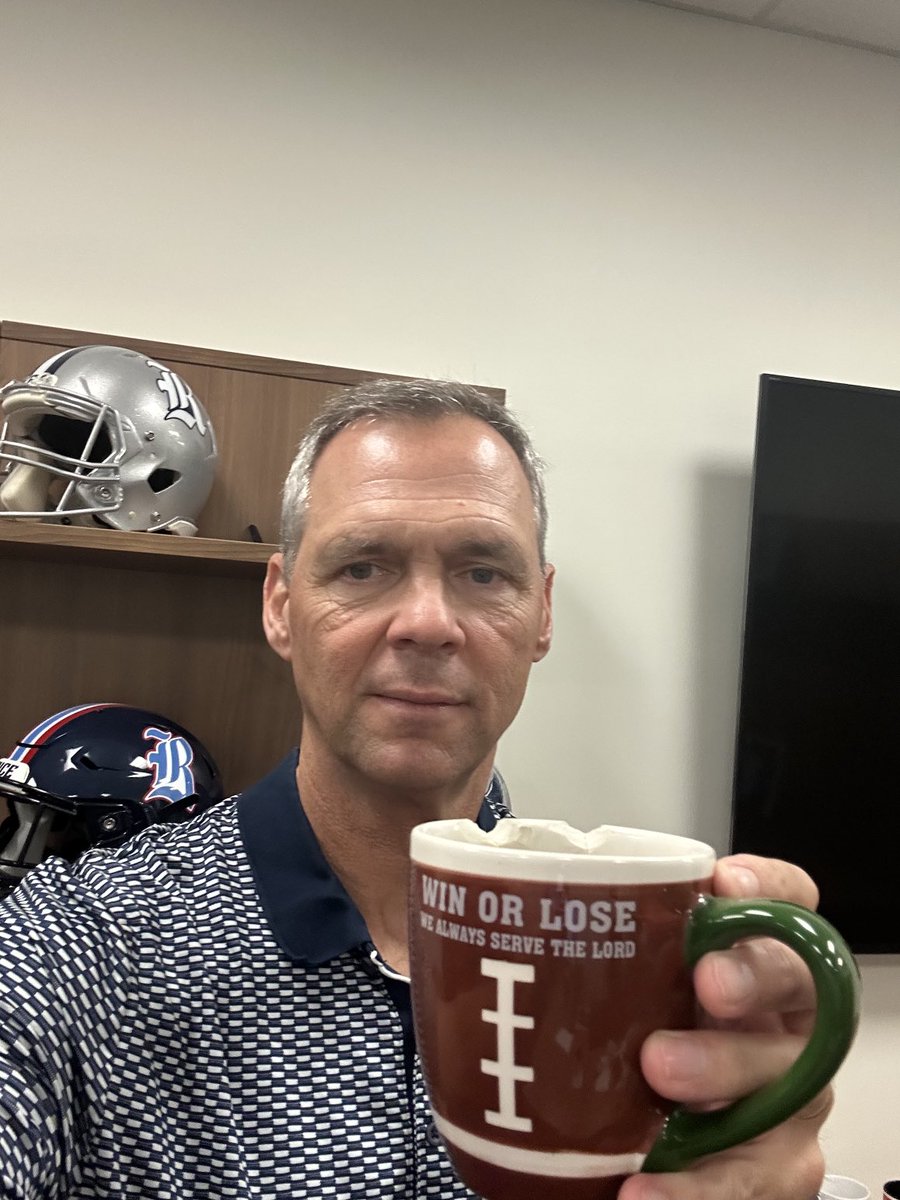 Unpacked this icon.  My cup that keeps me right.  “Win or lose we always serve the Lord”  Have a great Wednesday everyone #WE