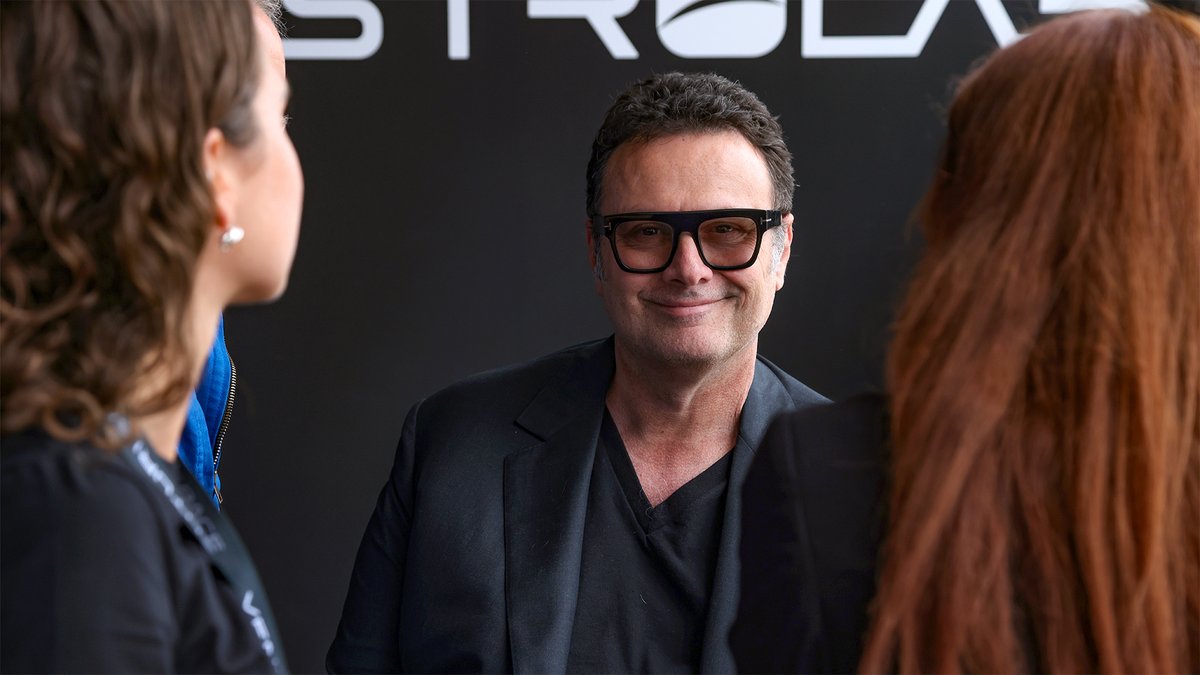 💻  My computer
     ∟ 📂 Bourget 2025
          ∟ 📂 Boss
                ∟ 📂

Lead_By_Innovation.jpg