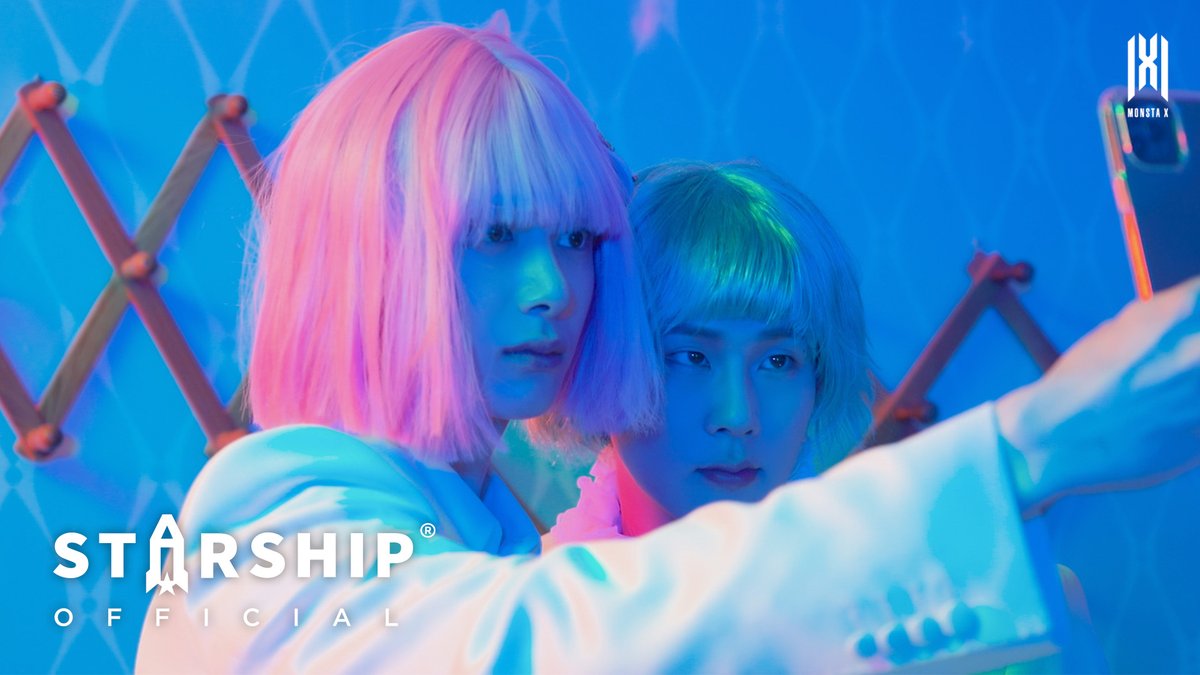 MONSTA X MINI ALBUM
𝑻𝑯𝑬 𝑿 ♾

Photoshoot Behind The Scenes 

#몬스타엑스 #MONSTAX
#MONSTA_X #THEX
#THEX #NtheFront

▶ youtu.be/peQSms8LNCU