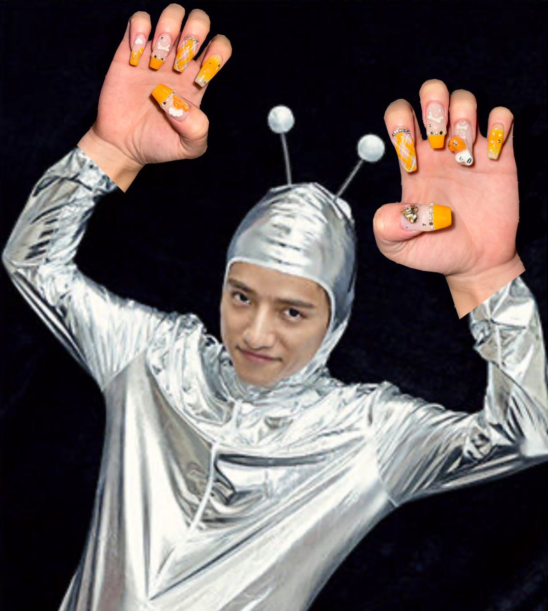 yj_osp's tweet photo. 今月はうちゅ〜じんクンにご紹介してもらいました🙀(手首、はみ出てますけど)(マジ、雑、雑ィ、な加工、すみ♡ま♡せん)(花火いつ行こうか？)

🧡💯ゆ〜じんバースデーネイル🎂💯 https://t.co/qUuygaTNCw