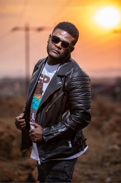 dailysunsa's tweet photo. Actor's passionate plea to Mzansi men
#AbsentFathers #HouseofZwide #MotlatsiMafatshe
https://t.co/4IHIsKl6W2