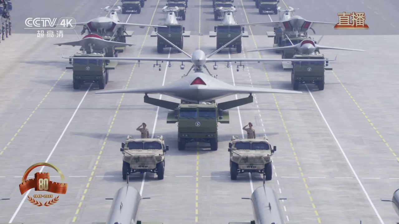 A imagem mostra o Guian, também conhecido como "Drone Mothership" ou "porta-drones" da China. Foto: CCTV.