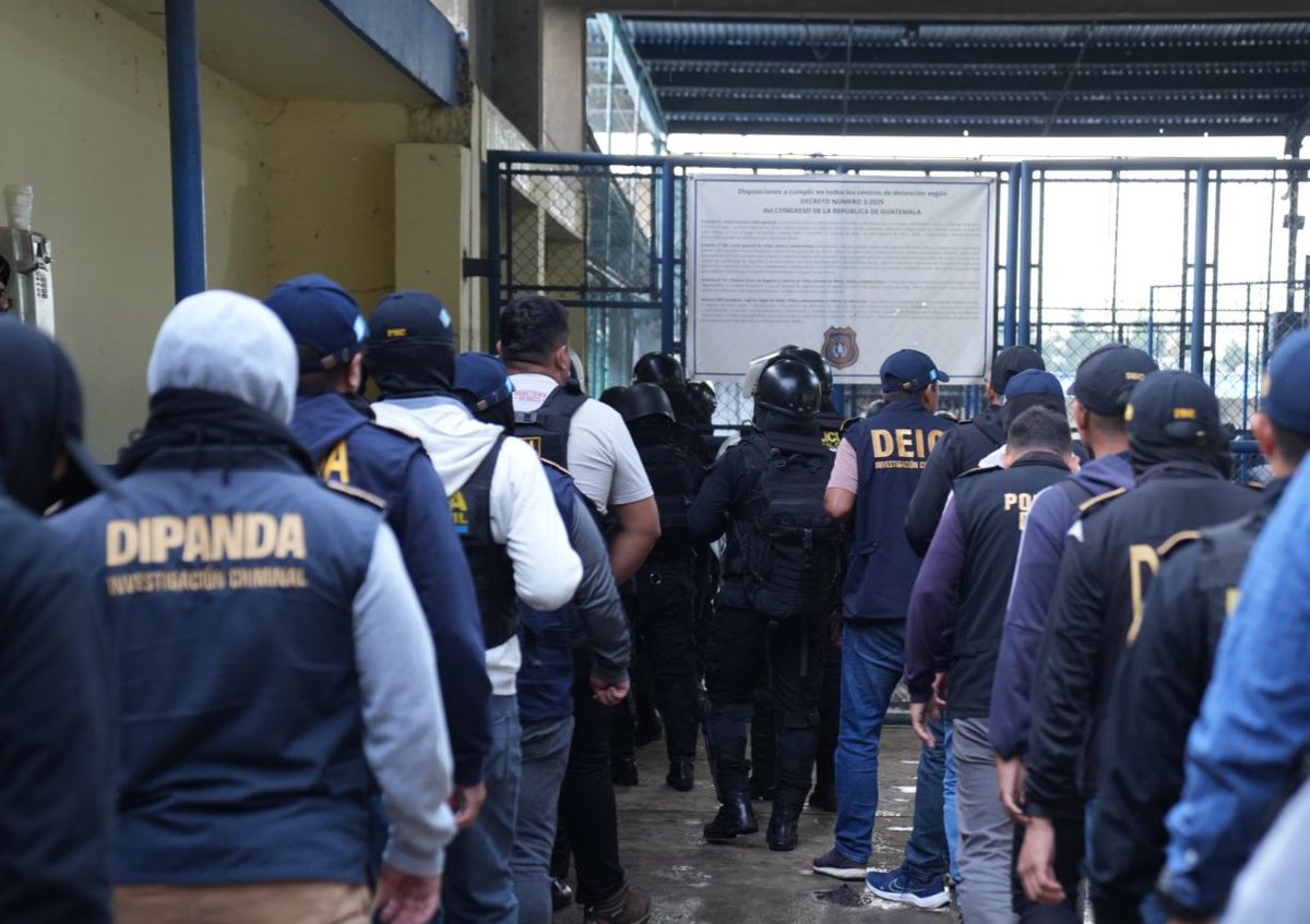 Noti7Guatemala's tweet image. Realizan #Requisa en el sector de anexo de la cárcel #Pavoncito, donde se encuentran más de 400 integrantes de la #MaraSalvatrucha.