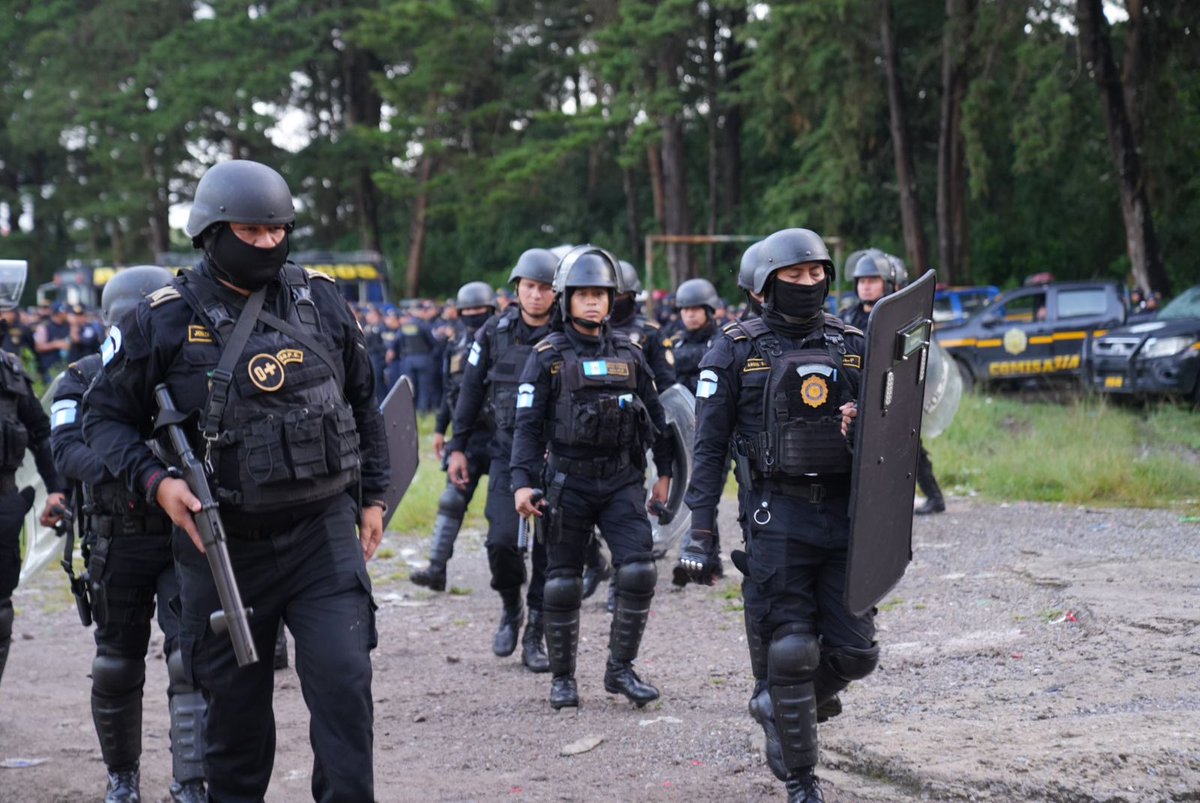 Noti7Guatemala's tweet image. Realizan #Requisa en el sector de anexo de la cárcel #Pavoncito, donde se encuentran más de 400 integrantes de la #MaraSalvatrucha.