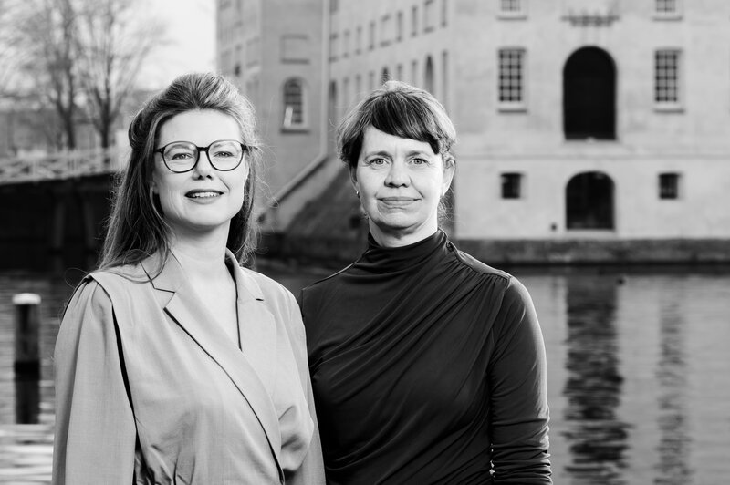 VOLZIN. (@volzin) on Twitter photo PODCAST - <a href="/jannastegeman/">Janneke Stegeman</a> en Saskia Pieterse schreven het boek 'Uitverkoren: Hoe Nederland aan zijn zelfbeeld kwam'. Wie het politieke en maatschappelijke debat analyseert concludeert dat er een nationalistische religiositeit aan ten grondslag ligt.
volzin.nl/podcast-onderh… PODCAST - <a href="/jannastegeman/">Janneke Stegeman</a> en Saskia Pieterse schreven het boek 'Uitverkoren: Hoe Nederland aan zijn zelfbeeld kwam'. Wie het politieke en maatschappelijke debat analyseert concludeert dat er een nationalistische religiositeit aan ten grondslag ligt.
volzin.nl/podcast-onderh…