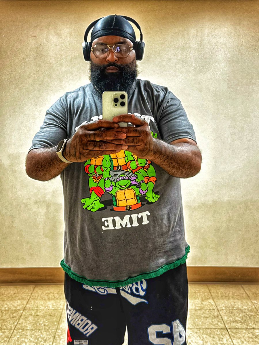 RayzzorRamon's tweet image. WE NEVER GIVE IN AND NEVER GIVE UP!!!!! We WIN!!!!!!!!!! #preworkout #gym #weightloss #fatlosstips #planetfitness #gymlife #fatlossjourney #gymrat #planetfitness