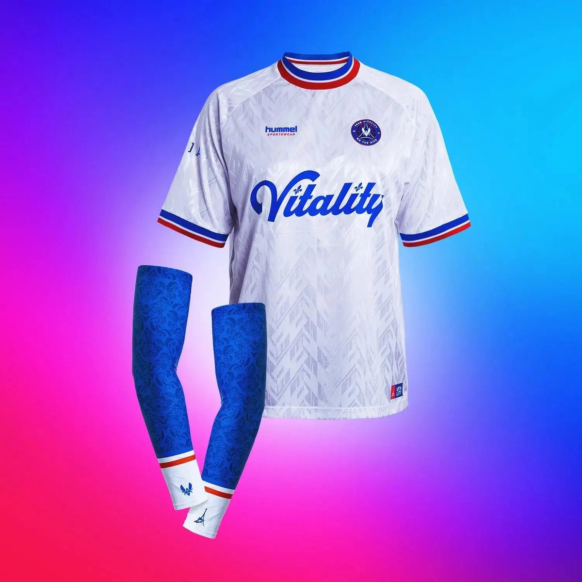 <a href="/hummel/">hummel Nederland</a> <a href="/zenrll/">Vitality zen</a> <a href="/M0nkeyM00n/">M0nkey M00n</a> <a href="/exotiikrl/">ExoTiiK</a> <a href="/hummel1923/">hummel</a> Un maillot ne vient pas seul.  La collection alternate est également disponible !  Les 300 premières commandes recevront gratuitement une paire de manchettes alternate ! 

Alternate Jersey 2025 x <a href="/hummel/">hummel Nederland</a> : vitality.gg/en-eu/products…
Alternate Collection : vitality.gg/en-eu?srsltid=…