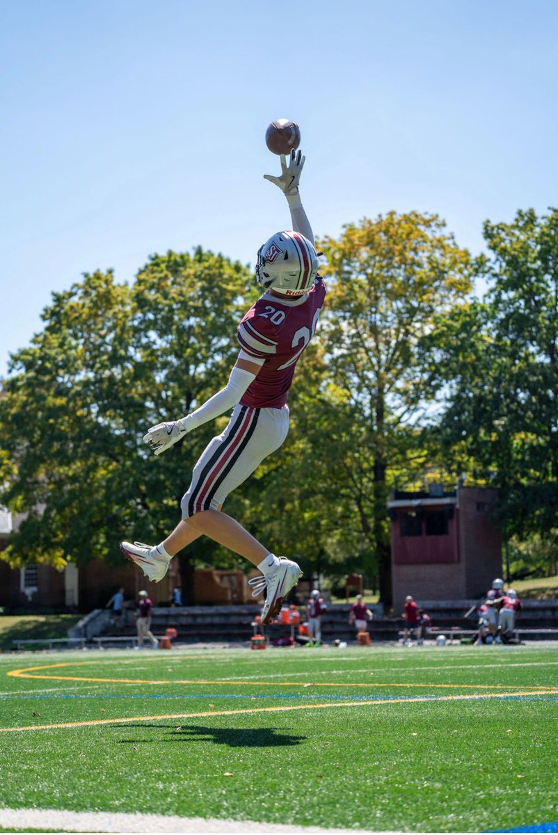 **“Ball‑hawk mentality** Class of 2027 | SS/OLB
6’2″ 185 lbs | 3.9 GPA | St. James (MD)
DM for highlights &amp; recruiting info <a href="/William_Taffe/">William Taffe</a>