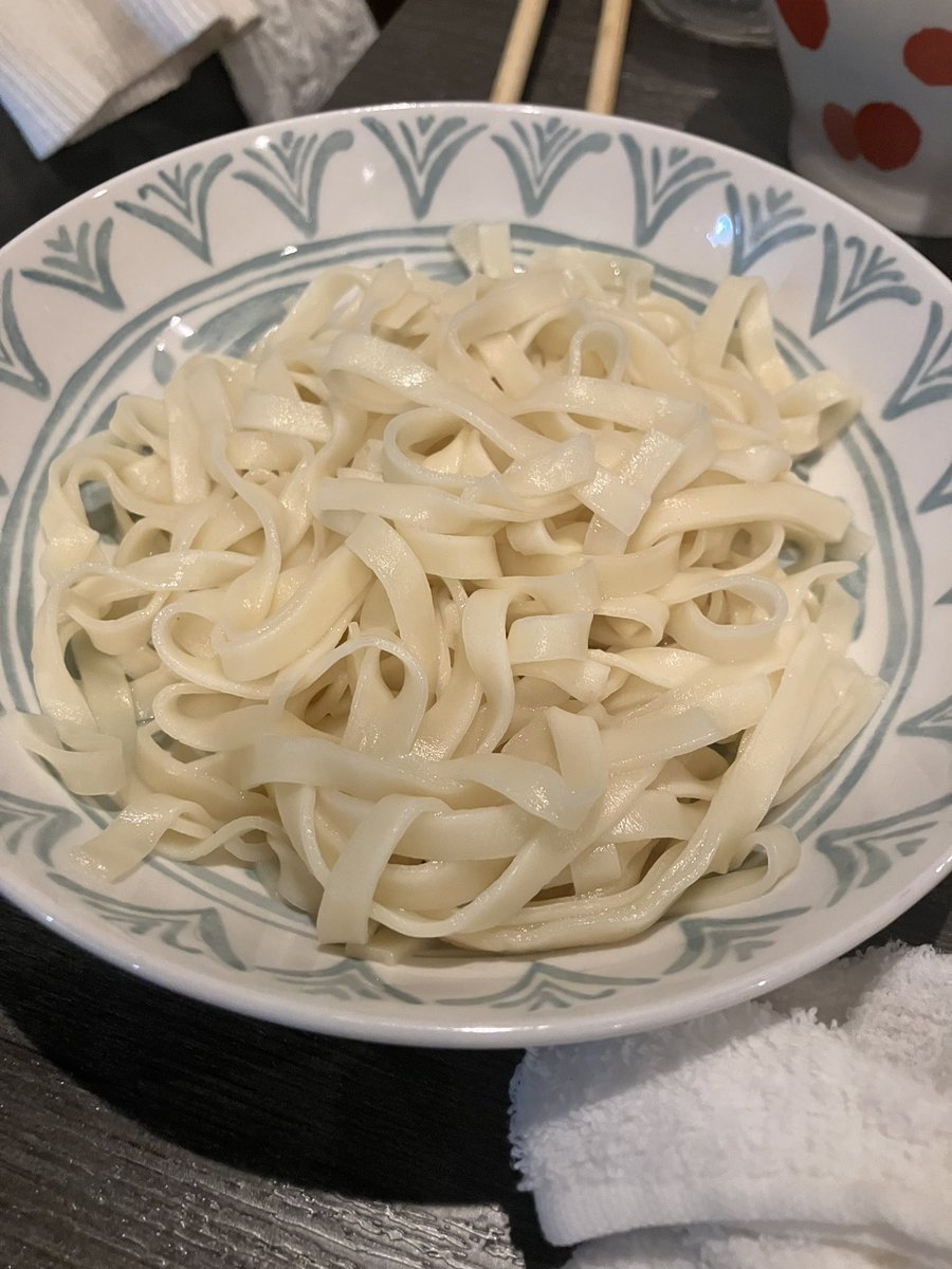 drunk_uec's tweet photo. 締めに火鍋と卵焼き。
蝉の声が蟋蟀や螽斯に変わるにつれて鍋も美味しくなってきますね。 https://t.co/iOwtF5is8s
