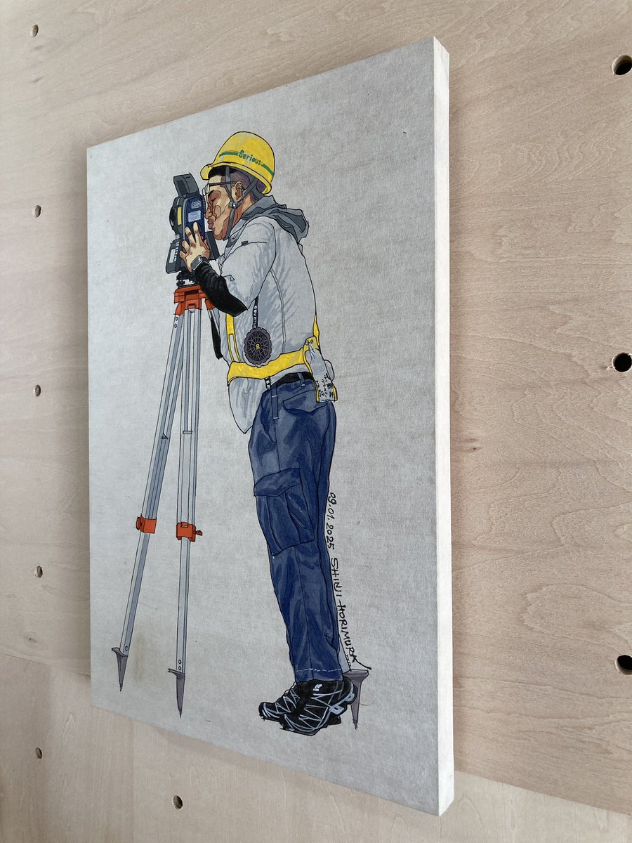 「がっちび測量士」2025
27×41cm
手漉き和紙(楮)、水干絵具、木パネル

新シリーズの第1作がやっと完成しました！

個展「はたらくおっさん入門編」
11/27(木)〜/30(日)
Roji1616 新世界