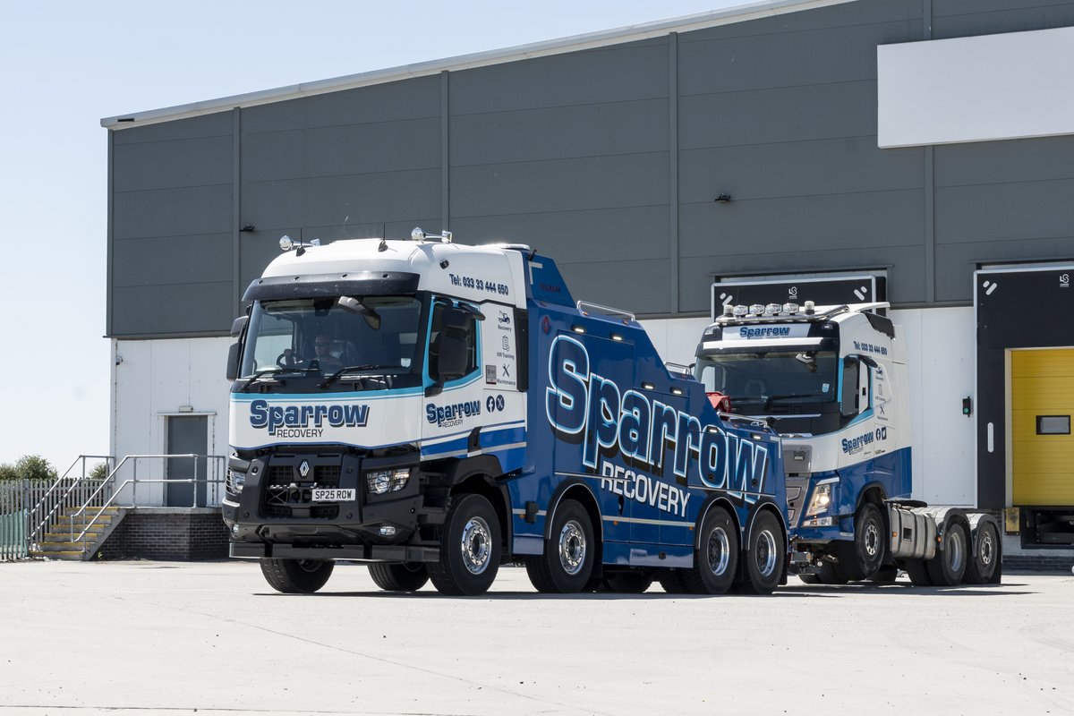 WeAreOnScene's tweet photo. Sparrow Recovery has taken delivery of a second custom-built 120-tonne capacity Renault Trucks recovery vehicle.

Find out more 👉 https://t.co/kK7IjpduTy

#SparrowRecovery #RenaultTrucks #OnScene #WeAreOnScene #NimblePublishing #FollowThePenguin https://t.co/LJPLZjnaW9